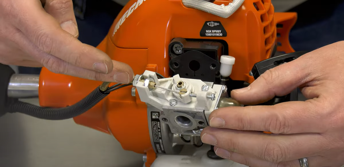 How to Fix Your Trimmer: Replace the Carburetor