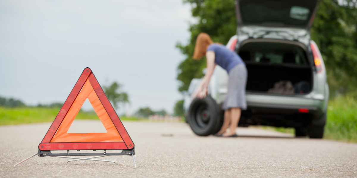 How to Change a Flat Tire: Safety First