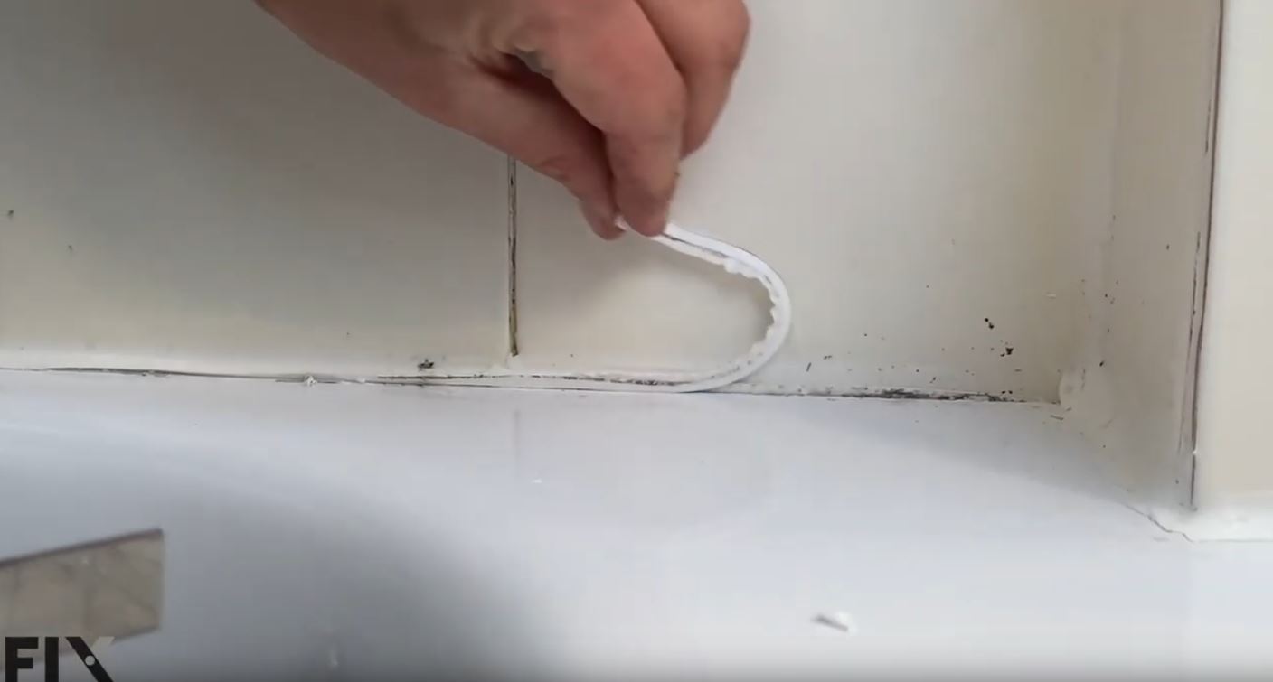 How To Caulk A Shower: Removing Caulk