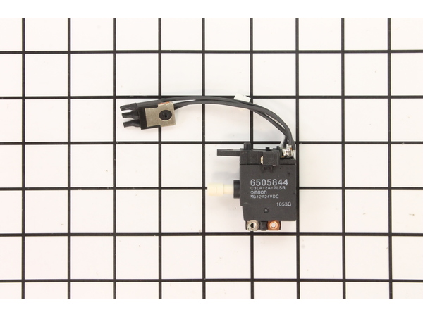 10153518-1-M-Makita-650584-4-Switch