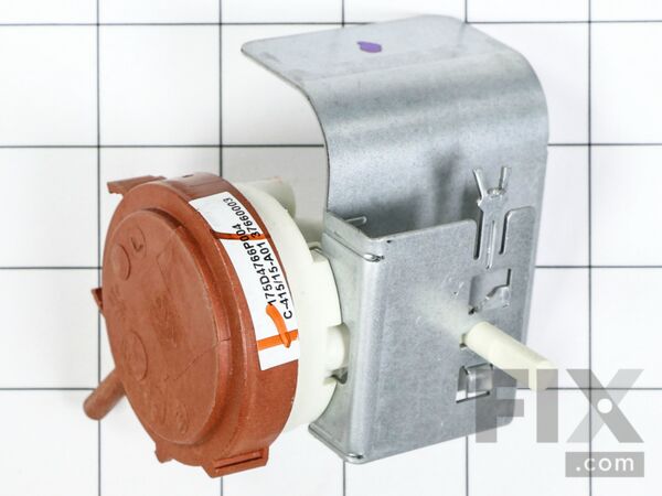 1018030-1-M-GE-WH12X10301        -Pressure Switch