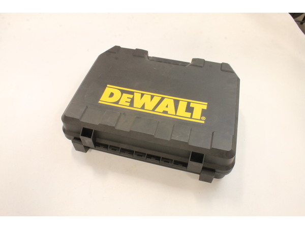 10187533-1-M-DeWALT-N037466-Tool Bag