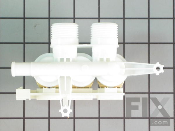 1022476-1-M-GE-WH13X10025        -Triple Water Valve