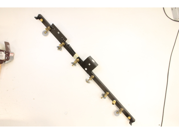 10512155-1-M-Weber-82624-Manifold