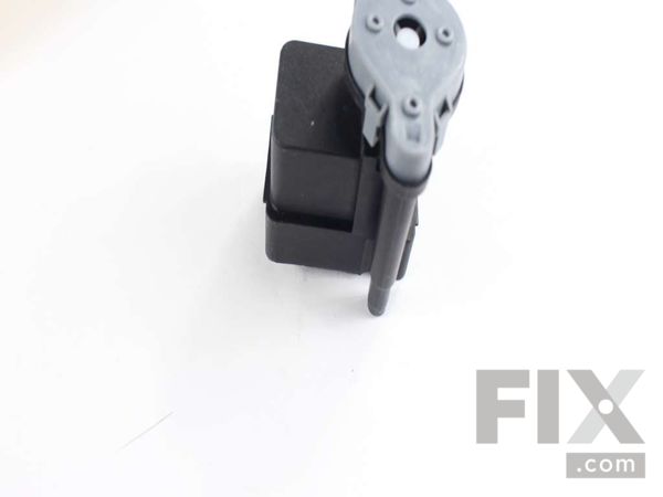 11699909-1-M-Frigidaire-136402403-PUMP