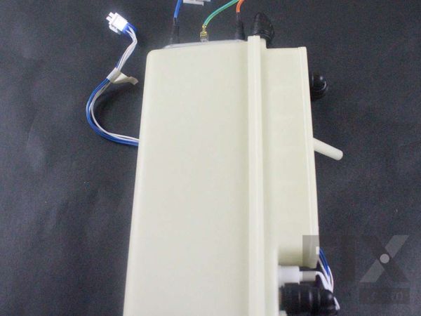 11737021-1-M-GE-WR17X26291- TANK HOT WATER Assembly