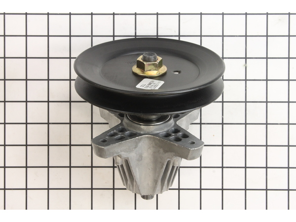 11813284-1-M-MTD-918-04822B-Lawn Tractor Mandrel Assembly