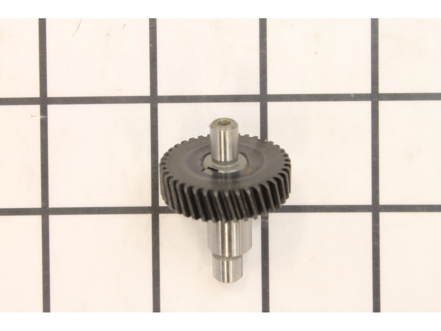 OEM Makita 153138-1 Crank Shaft - Fix.com