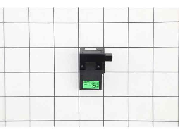 11885059-1-M-Makita-650631-1-Switch