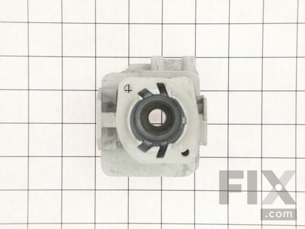 12650955-1-M-Toro-640570023-Cylinder