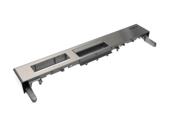 17802016-1-M-Blomberg-1765070286-Panel Group