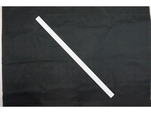 423877-1-M-Frigidaire-215867082         -Lower Handle Trim - White