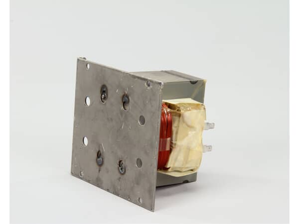 12209262-1-S-Maytag-9001626-Manifold 360 view