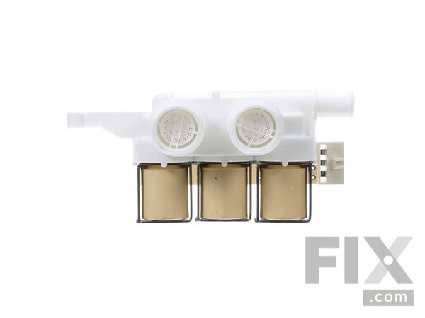 1482390-1-S-GE-WH13X10026        -Triple Water Valve 360 view